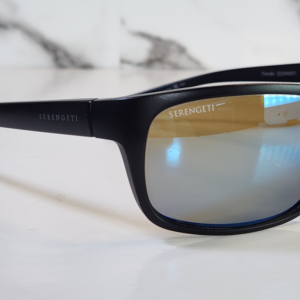 Serengeti Polarized Sunglasses. Pando Black Frame with Blue Mirrored Lenses - Picture 14 of 14